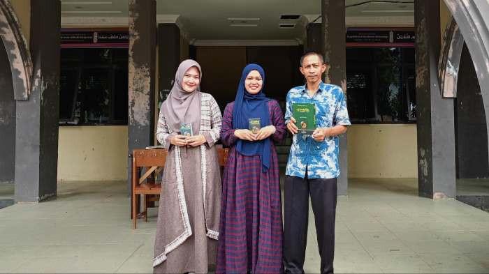 Guru Dayah OD Indrapuri Aceh Besar Ciptakan Kamus Indonesia-Arab-Inggris yang Dicetak Puluhan Kali