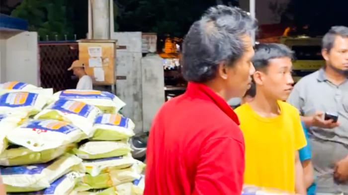 SALURKAN BANTUAN - Irsan Sosiawan dan tim 2