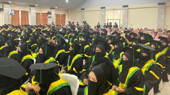 Cetak 163 Sarjana Syariah Unggul: STIS Ummul Ayman Kukuhkan Lulusan HKI dan HES di Pidie Jaya