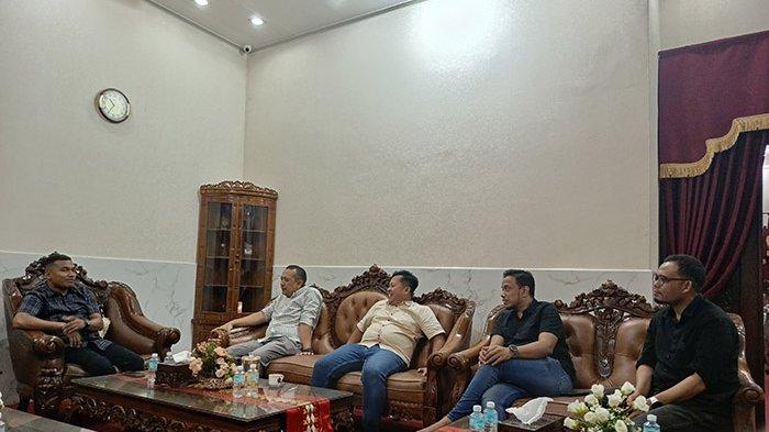 Bupati Safaruddin Terima Kunjungan Pimpinan Serambi Indonesia, Bahas Program Hingga Breuh Sigupai