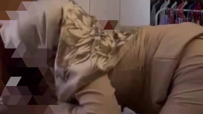 VIDEO VIRAL - Beredar video syur tak senonoh bu guru PNS dan dua murid di media sosial X