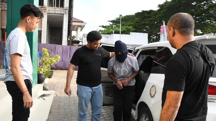 YZ tersangka penembak rumah polisi di Peudawa diserahkan ke Kejaksaan Negeri Aceh Timur, untuk diproses hukum lebih lanjut, Jumat (25/7/2025).