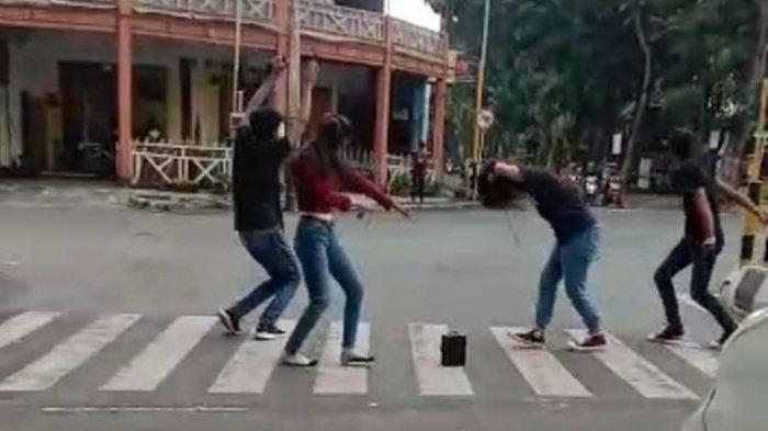 Viral Muda Mudi Joget Erotis di Zebra Cross Demi Konten TikTok, 5 Remaja Dipanggil Polisi