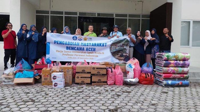Pelepasan tim bantuan kemanusiaan dan layanan keperawatan tersebut oleh Rektor Universitas Syiah Kuala, Prof. Dr. Ir. Marwan, di Universitas Syiah Kuala pada Sabtu (27/12/2025).