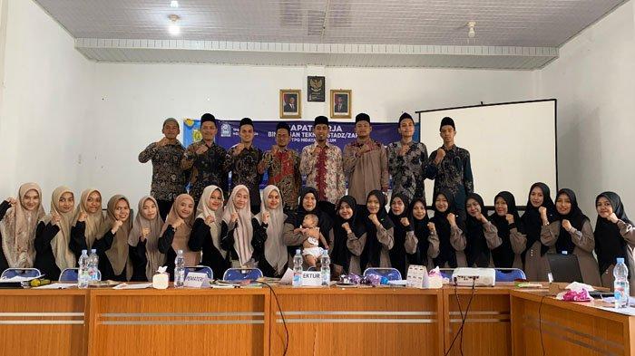 BIMTEK 2026 - TPQ Hidayatul Ulum melaksanakan Rapat Kerja (Raker) dan Bimbingan Teknis (Bimtek) sebagai upaya memperkuat tata kelola kelembagaan serta meningkatkan kompetensi ustadz dan ustadzah. 