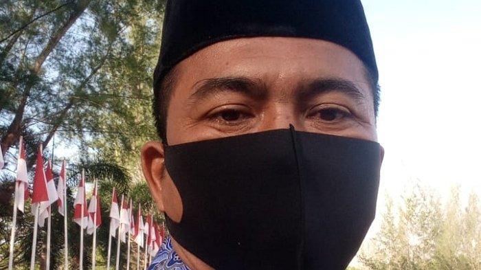 Jalan Beutong Ateuh Nagan Raya Dipenuhi Semak Belukar