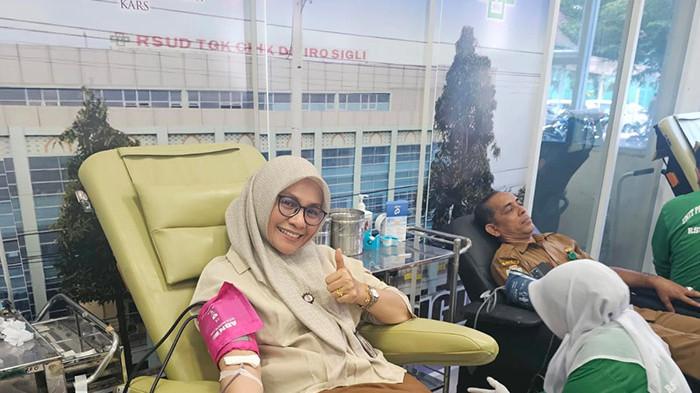 Ratusan Warga dan Pegawai Antusias Donor Darah di RSUD Tgk Chik Ditiro