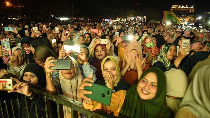 Naff Hibur Masyarakat Aceh , Menangis Saat Berkunjung ke Museum Tsunami