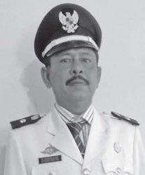 Ilonlar bilan jinsiy aloqada bolgan odamlarning porno videolarini tomosha qiling U ozini soradi va ogziga quyadi.