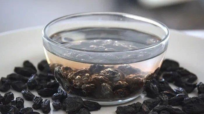 5 Khasiat Air Rendaman Kismis, Minuman Sederhana Tapi Kandungan Nutrisi Luar Biasa