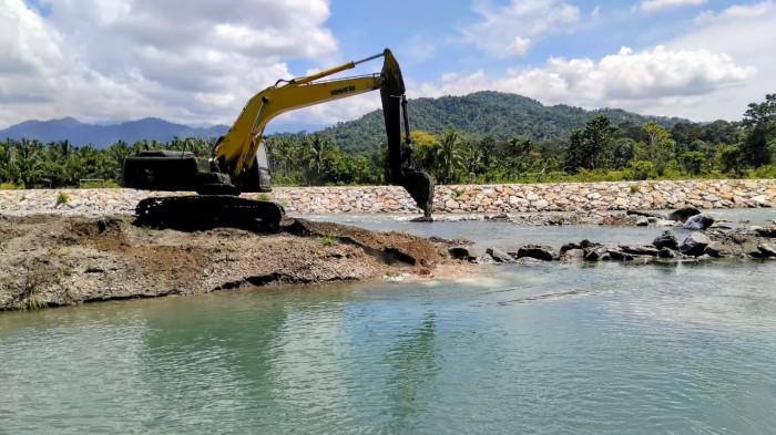Atasi Masalah Petani Abdya, Dinas Pengairan Aceh Tangani Intake Irigasi Krueng Baru