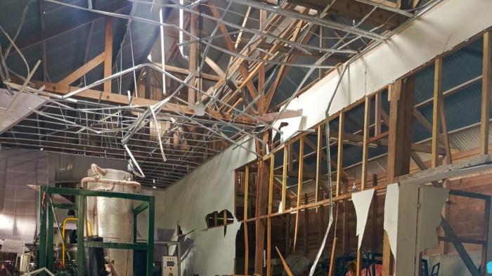 Tabung Freon Milik Usaha Es Kristal di Meulaboh Meledak! Dua Orang Terluka Dilarikan ke RSUD