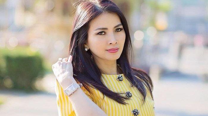 Yetuk boyin erotik fotosurati Sex with in House 2 ni onlayn tomosha qiling