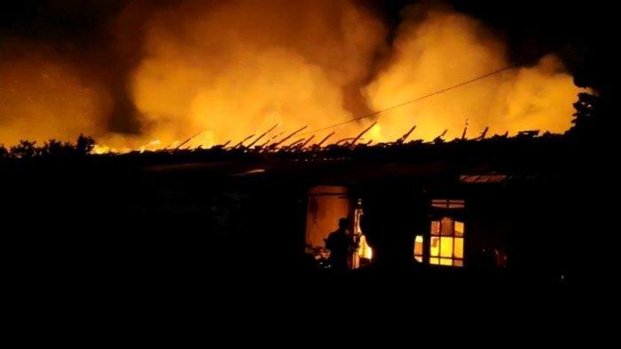 Barak di Mako Brimob Kelapa Dua Depok Terbakar, 16 KK Terdampak