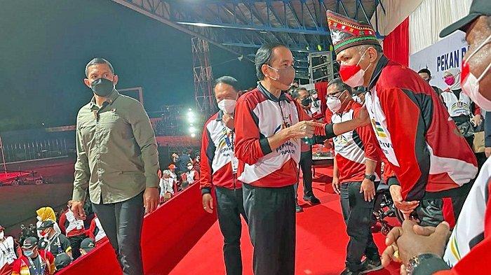 Gubernur Aceh dan Kadispora Sumut Terima Pataka Peparnas