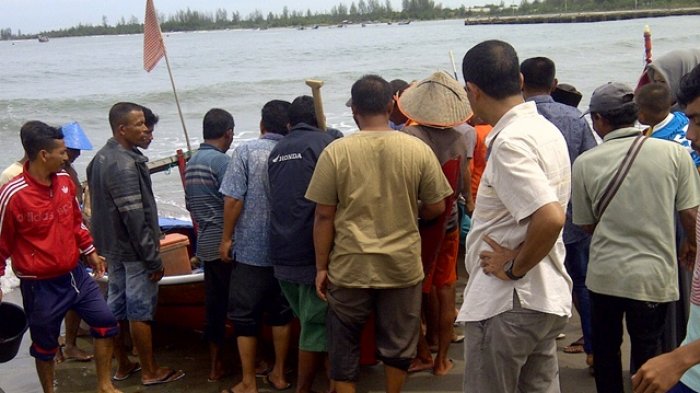 Gelombang Tinggi di Abdya, Harga Ikan Basah Melambung Tinggi