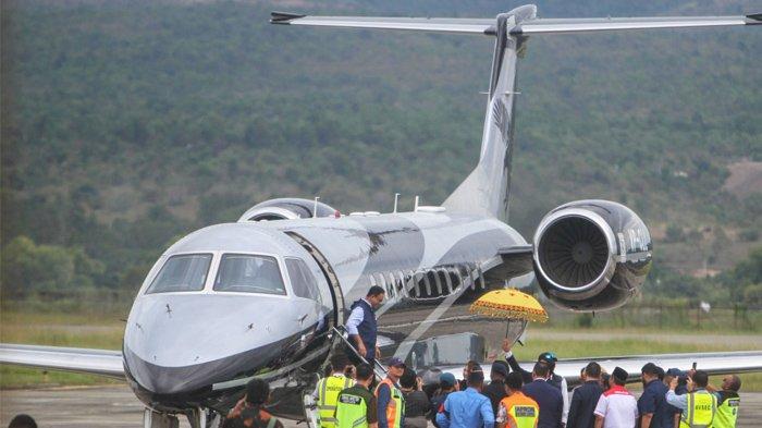 Anies ke Aceh Disambut Gegap Gempita, Hari Ini Sapa Warga di Lapangan Pangoe Raya - pesawat-anies-baswedan.jpg