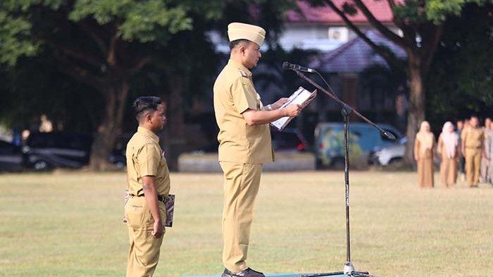 Pj Wali Kota Lhokseumawe Pimpin Apel Pagi di Hari Pertama Kerja