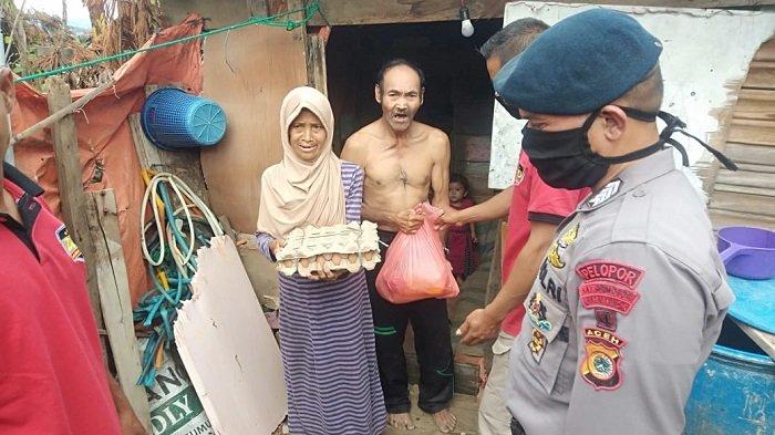 Peduli Covid-19, Brimob Pelopor Galus Salurkan Bantuan Sembako