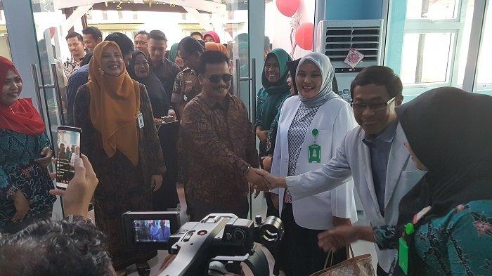 Toke Seuem Resmikan Ruang Inap Paru dan Bedah RSUD Langsa