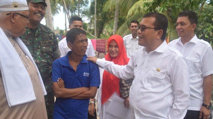 Wabup Pidie Jaya Temui Dua Warga yang Mengalami Gangguan Jiwa