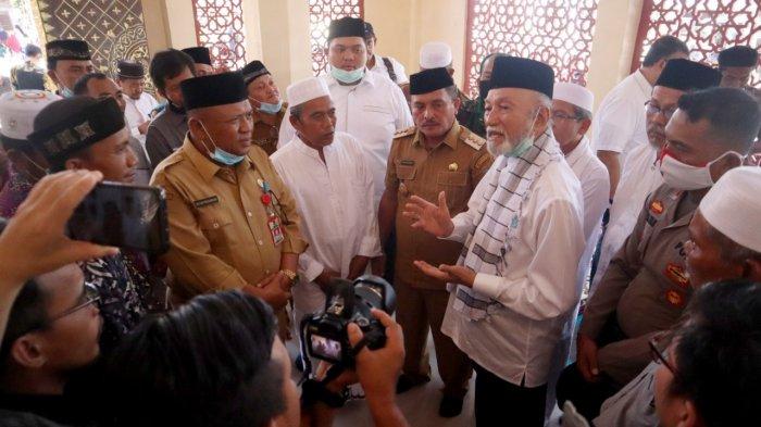 Berkunjung ke Subulussalam, Wali Nanggroe Ziarah Makam Hamzah Fansyuri dan Tanam Pohon Kapur