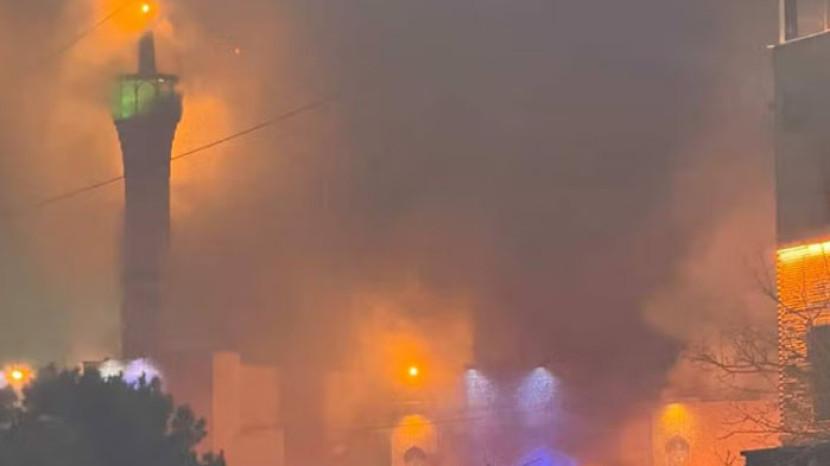 Perusuh dalam Demo di Iran Bakar Alquran dan 25 Masjid, Didalangi Agen Mossad Israel dan CIA 