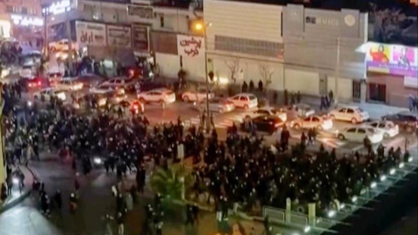 Iran Tangkap Dua Pendemo yang Diduga Terafiliasi dengan Mossad