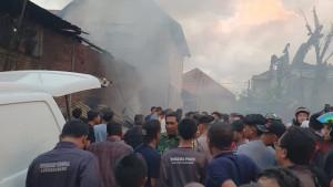 2-rumah-terbakar-pasutri-meninggal.jpg