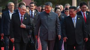 3-Hal-Menarik-Dari-Parade-Militer-China-Tiga-Sekawan-Berkumpul-di-Lapangan-Tiananmen.jpg