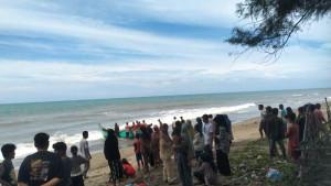 3-bersaudara-terseret.jpg