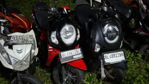 7-sepmor-rusak-diseruduk-Brio.jpg