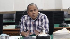 Akademisi-Fisip-USK-Effendi-Hasan-mengingatkan-pembahasan-revisi-UUPA.jpg