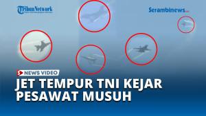Aksi-Jet-Tempur-TNI-Kejar-Pesawat-Musuh-di-HUT-TNI-ke-80.jpg