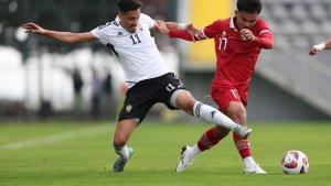 Aksi-Saddil-Ramdani-dalam-laga-uji-coba-antara-timnas-Indonesia-vs-Libya.jpg