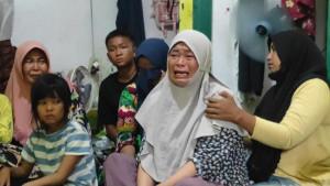 Anggota-DPR-RI-Komisi-XII-Ade-Jona-Prasetyo-mengunjungi-kediaman-Iman-Kurnia-Abadi-45-di-Medan.jpg