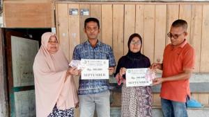 Aparatur-Gampong-Mesjid-Abdya-Antar-Langsung-BLT-ke-Rumah-Warga-Miskin.jpg