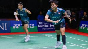 Apriyani-RahayuSiti-Fadia-Silva-Ramadhanti-saat-tampil-pada-semifinal-Indonesia-Masters-II-2025.jpg