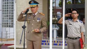 Arinaldi-bertindak-sebagai-inspektur-upacara-saat-peringatan-Hantaru-ke-65.jpg