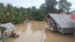 Banjir-yang-terjadi-di-Aceh-Utara-pada-subuh-terus-meluas.jpg