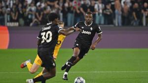 Bek-Juventus-Pierre-Kalulu-saat-melawan-Borussia-Dortmund-di-Liga-Champions.jpg