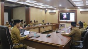 Bupati-Aceh-Barat-Tarmizi-SP-saat-memimpin-rapat-koordinasi.jpg