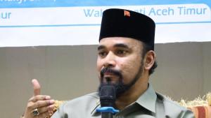 Bupati-Aceh-Timur-Iskandar-Usman-Al-Farlaky-dengan-pihak-JKN-usai-memimpin-rapat-program.jpg