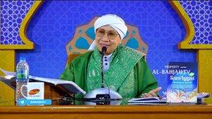 Buya-Yahya-menjelaskan-soal-hukum-menoleh-saat-shalat.jpg