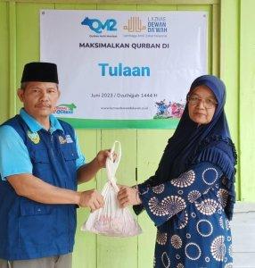 DDA-Singkil-Serahkan-Daging-Kurban.jpg