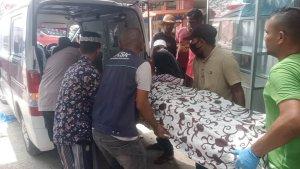 Evakuasi-jenazah-pedagang-ikan-yang-meninggal-dj-PPN-Idi.jpg