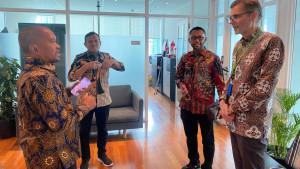 Fadhlullah-melakukan-audiensi-dengan-pihak-Kedutaan-Besar-Kerajaan-Denmark.jpg