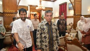 Gubernur-Usulkan-BLK-Spesifik-untuk-Tenaga-Operator-dan-Mekanik.jpg