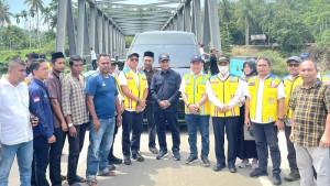 HRD-tinjau-pembangunan-jalan-di-Bireuen_19102025.jpg