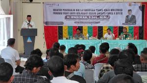 Irmawan-saat-membuka-kegiatan-pembekalan-dan-uji-sertifikasi-tenaga-kerja-konstruksi.jpg